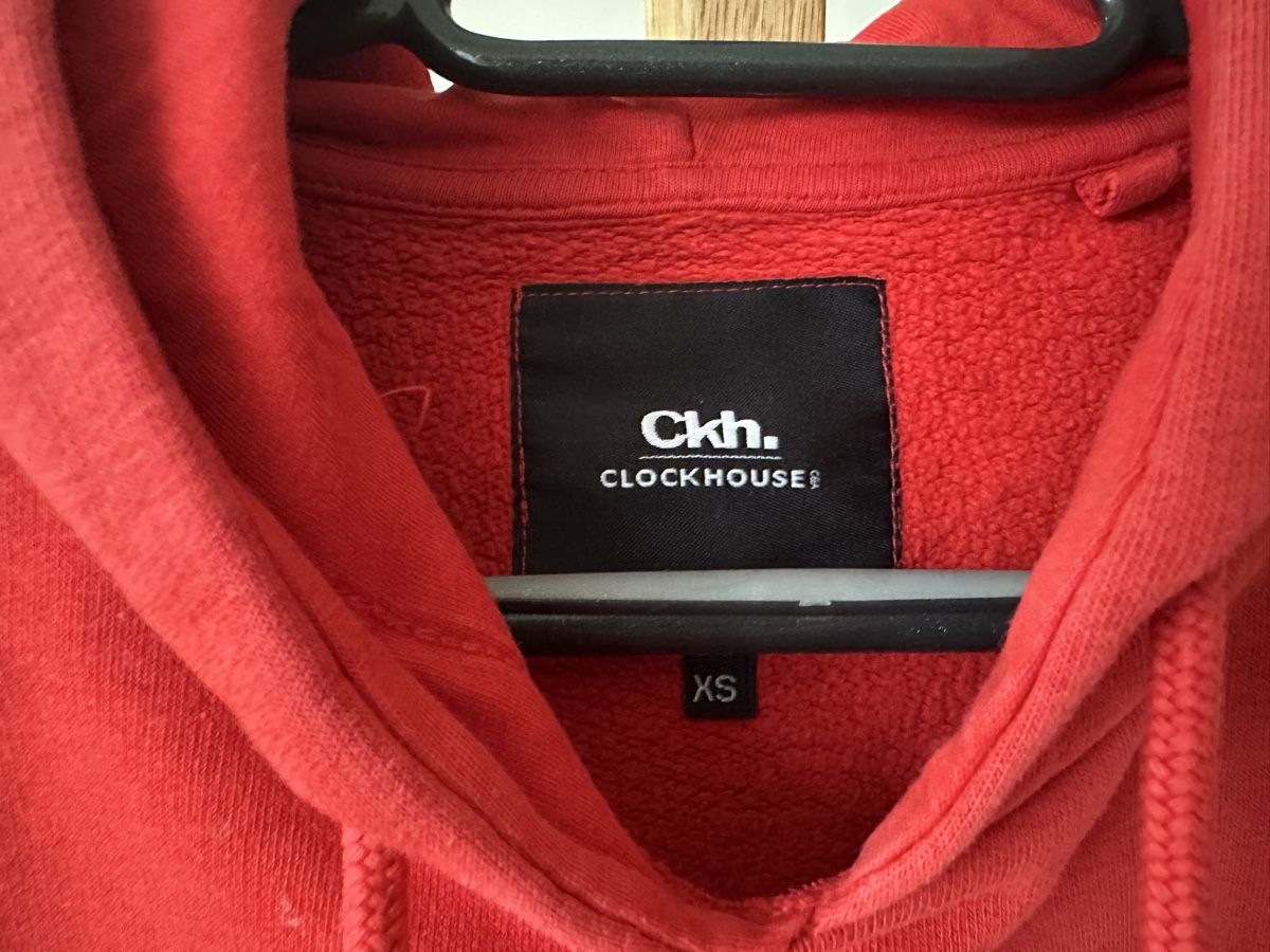 Maglioni & Felpe: Roter Pullover – Usato da Gipf-Oberfrick venduto da Gabor5 1
