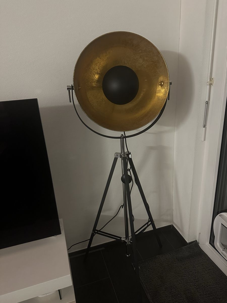 Lampade: Stehlampe THAMES Metall Gold – Nuovo (secondo la descrizione) da Chur venduto da dajan.17 2