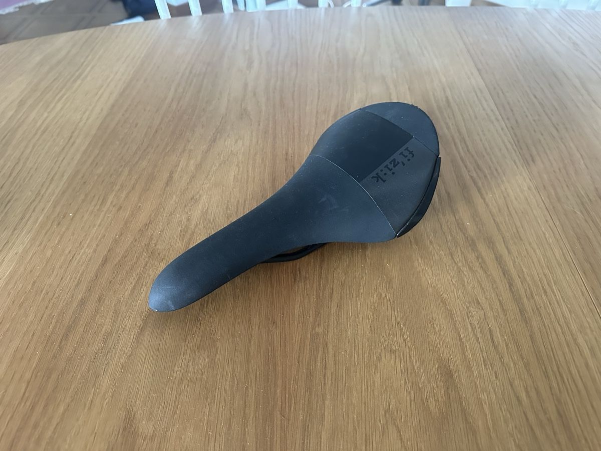 Fizik Pezzi di ricambio: Fizik R5 Alliante Rennrad Sattel – Usato da Zürich venduto da WeNeedMorePR 1