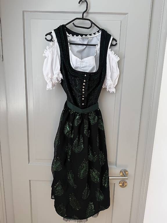 Vestiti: Festliches Dirndl Grösse 38 – Usato da Zürich venduto da anaseitz