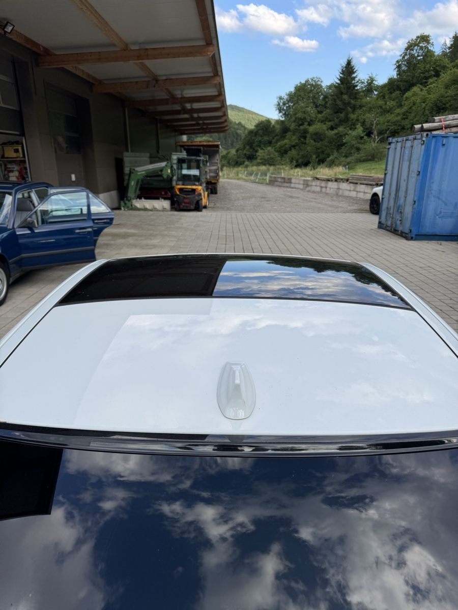 Jaguar Automobili: JAGUAR XE 20d – Difettoso da Neuhausen am Rheinfall venduto da dav_kxm8 6