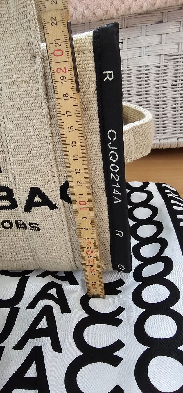Marc Jacobs Borse: Marc Jacobs – Usato da Uerikon venduto da snoopy104 3