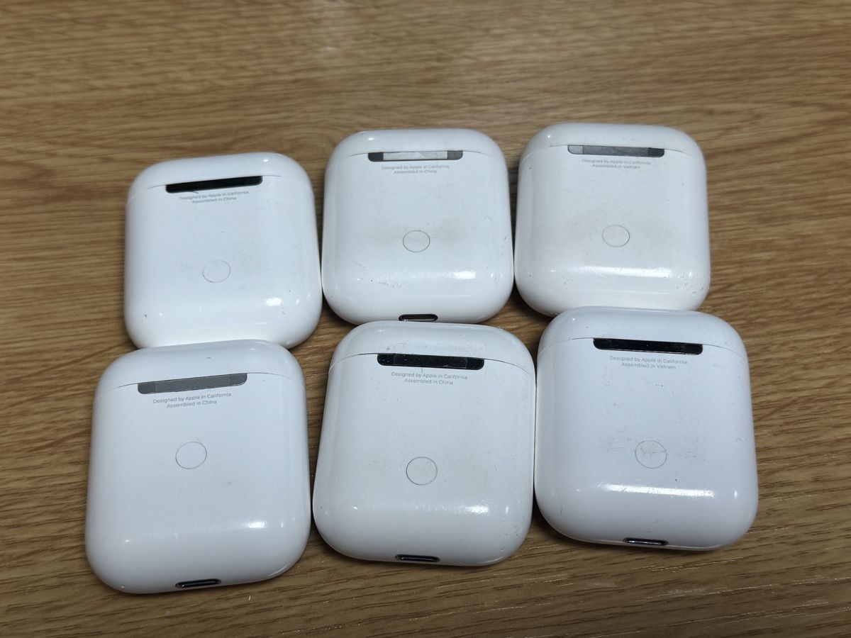 Apple Cuffie: Apple AirPods 1 u. 2 Case getestet – Usato da St. Gallen venduto da hae_6rmh 1