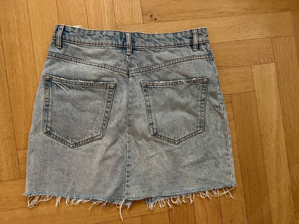 Gonne: hellblauer Jeansrock von Zara in Grösse L – Usato da Zürich venduto da reb_dj6r 2