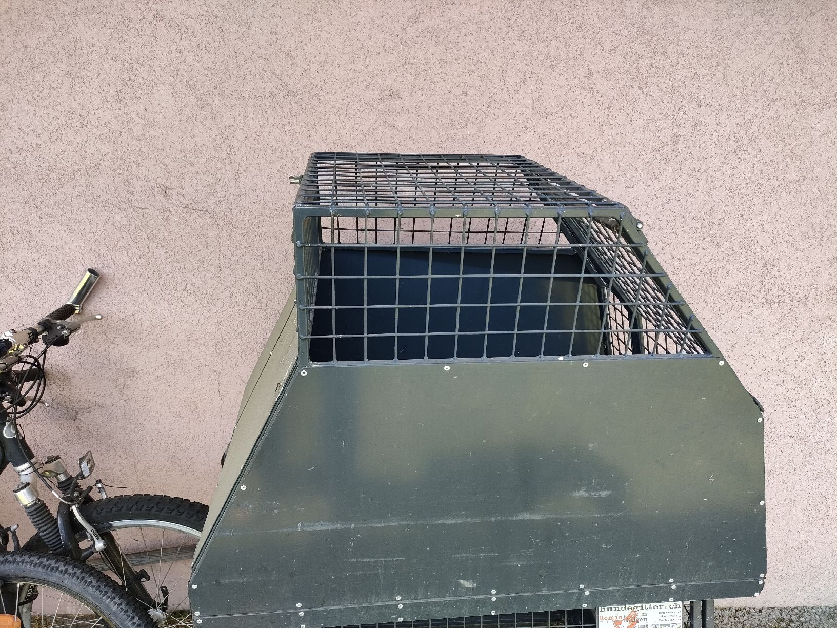 Cages, transport & sécurité: cage pour chien – D'occasion à Monthey par ric_x2sl