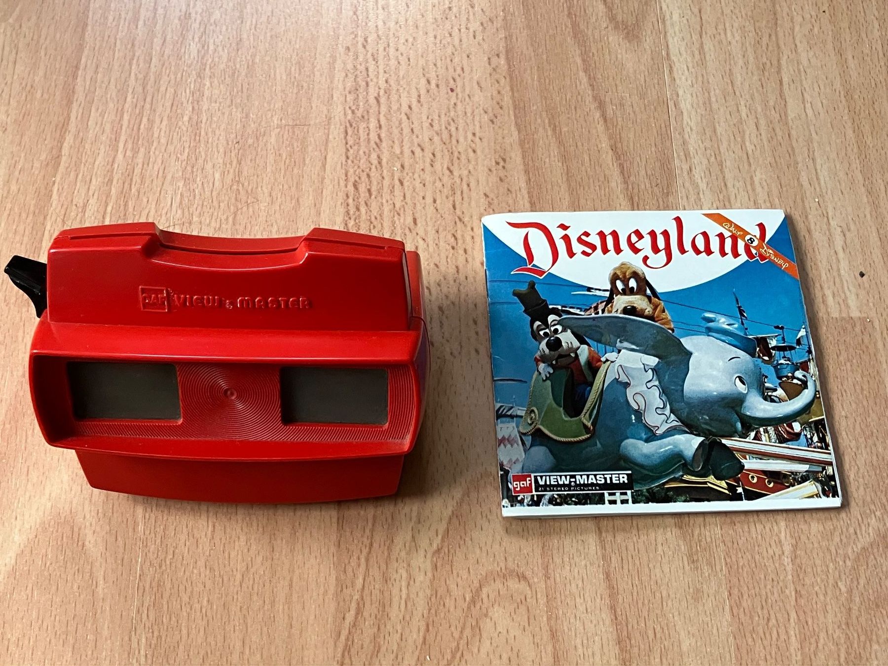View-master Spielzeuge: Viewmaster Viewer + 3 reel set Disneyland – Gebraucht aus Zürich von Classic_Collection_Zurich 1