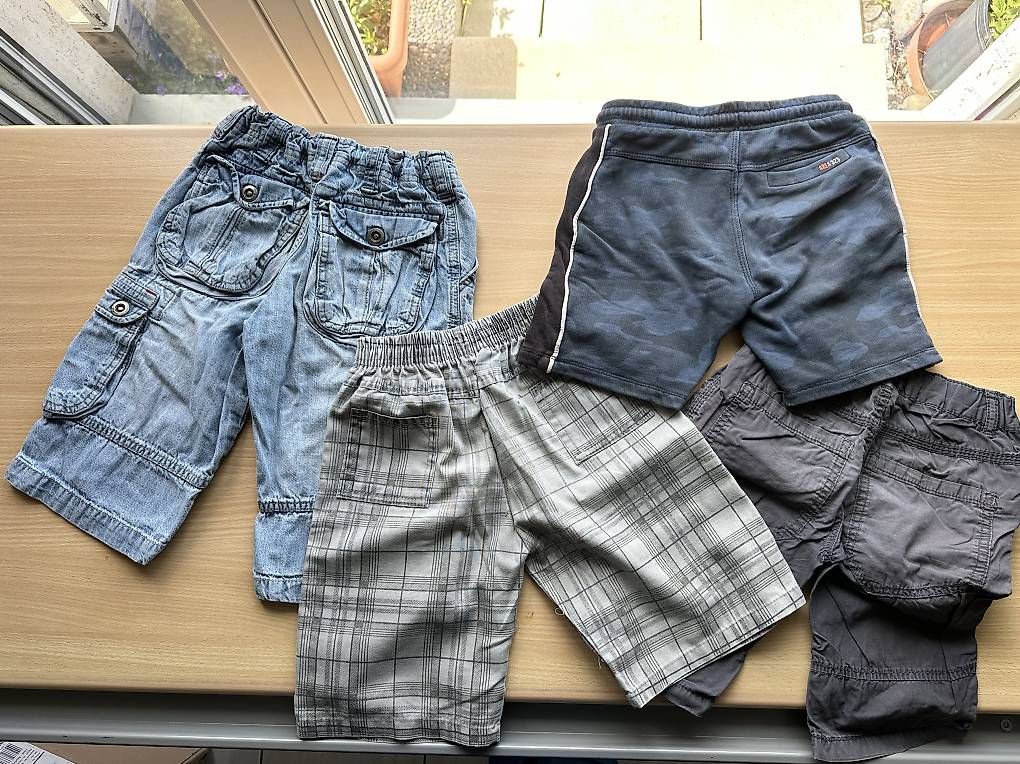 Hosen: Kurze Hosen Grössen 116 – Gebraucht aus Fehren von Flugzeug1177 1