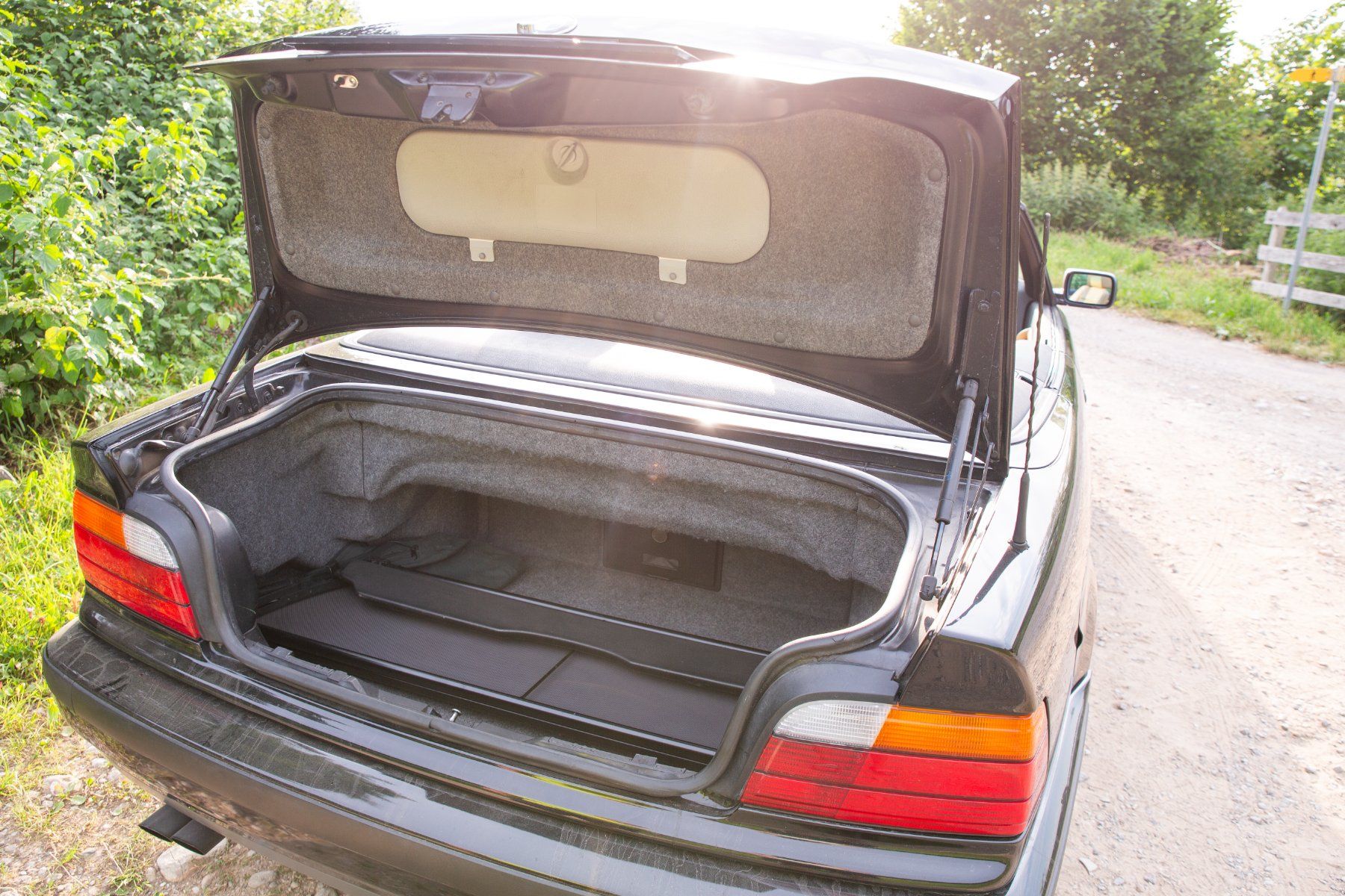Autos: BMW E36 325 Cabriolet mit Hardtop – D'occasion à Lichtensteig par Bergler1999 8
