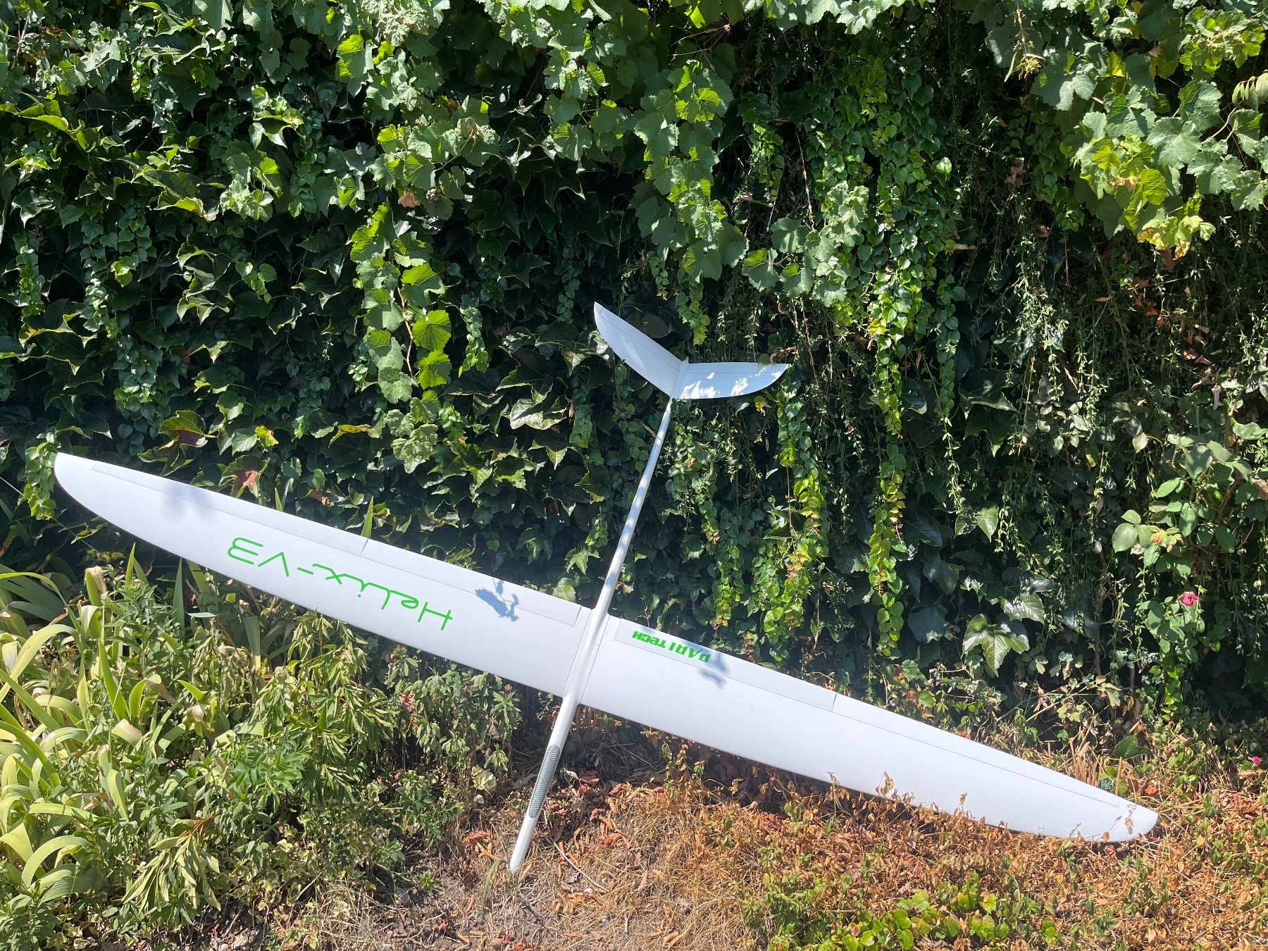 Modellismo RC: Modellsegler Helix V3 von Paritech ready to fly – Usato da Zollikofen venduto da lor_5zjp