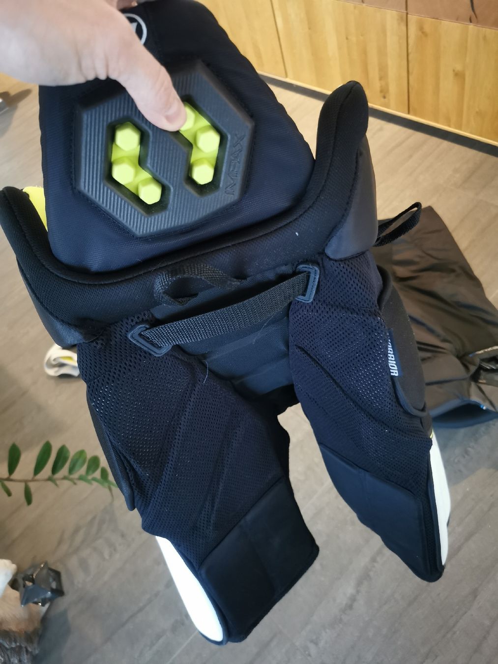 Hosen: Warrior Alpha Eis/Rollhockey Hose Senior M – Neu (gemäss Beschreibung) aus Niederuzwil von Muzzi15