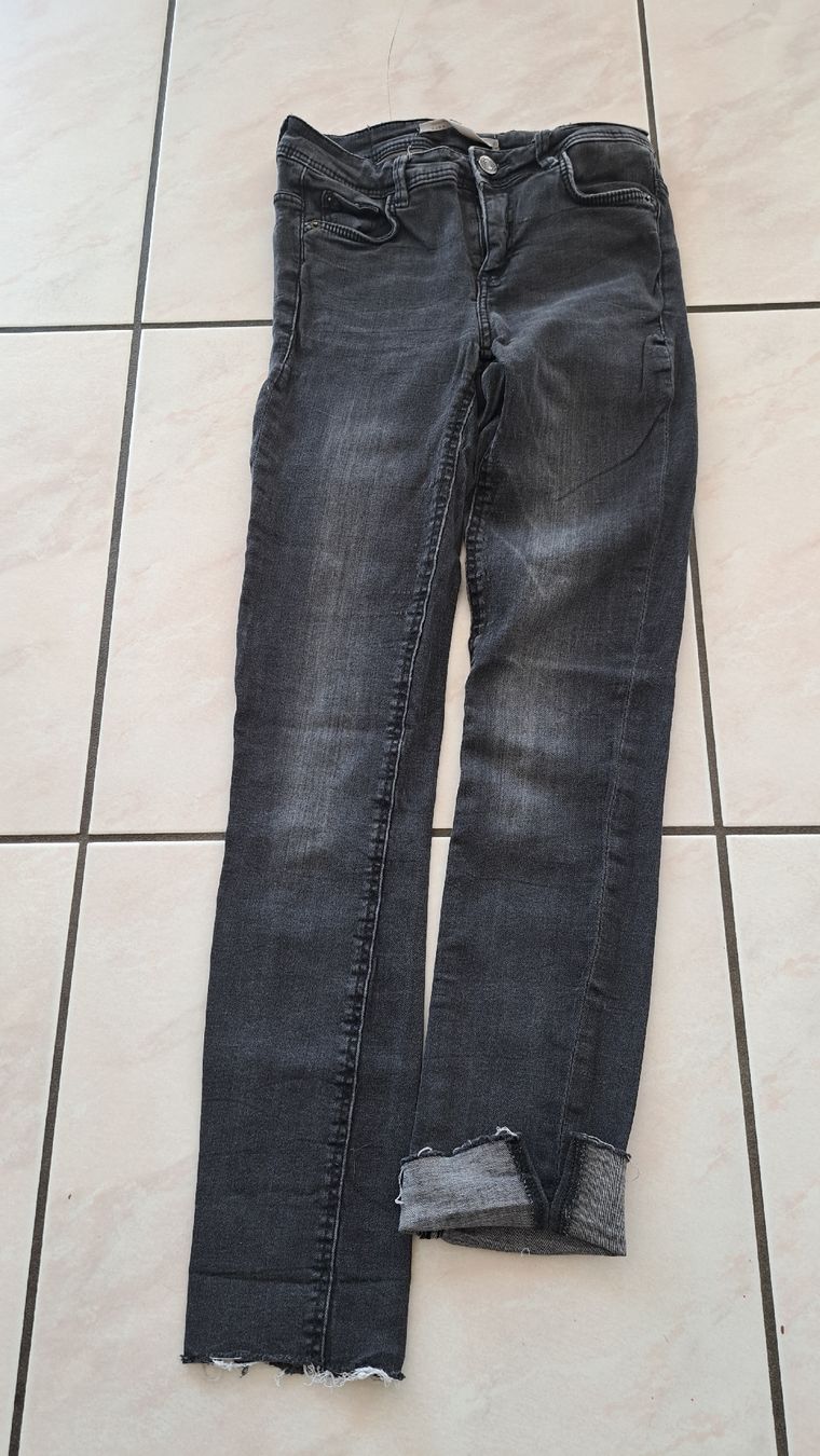 Zara Jeans: jeans ZARA 34 – Neu (gemäss Beschreibung) aus RIAZ von Betty012