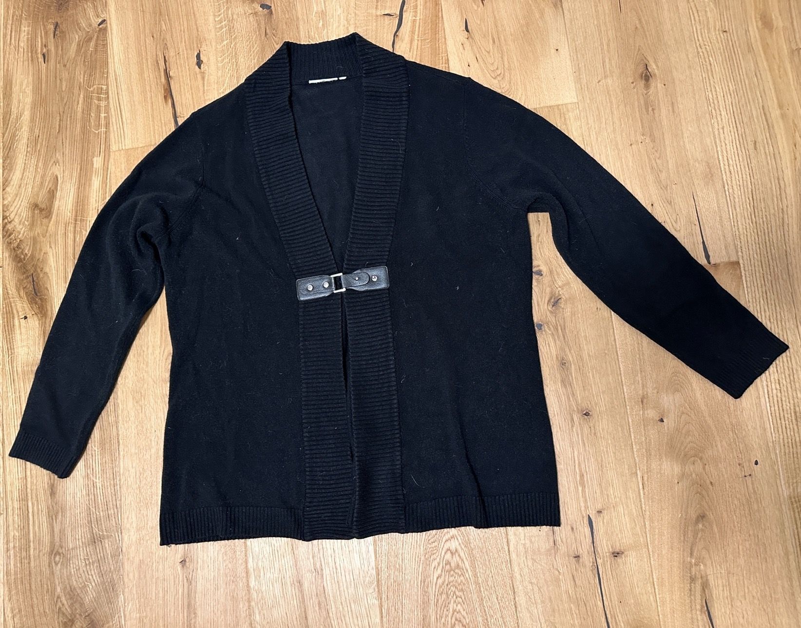Pullover & Sweatshirts: Damen Jäggli Grösse L – Gebraucht aus Wangen b. Olten von na_wal