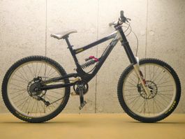 Commencal Racing DH Supreme