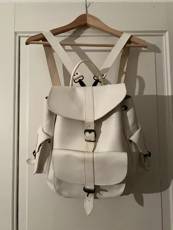 Leder Rucksack weiss mit Schnallen