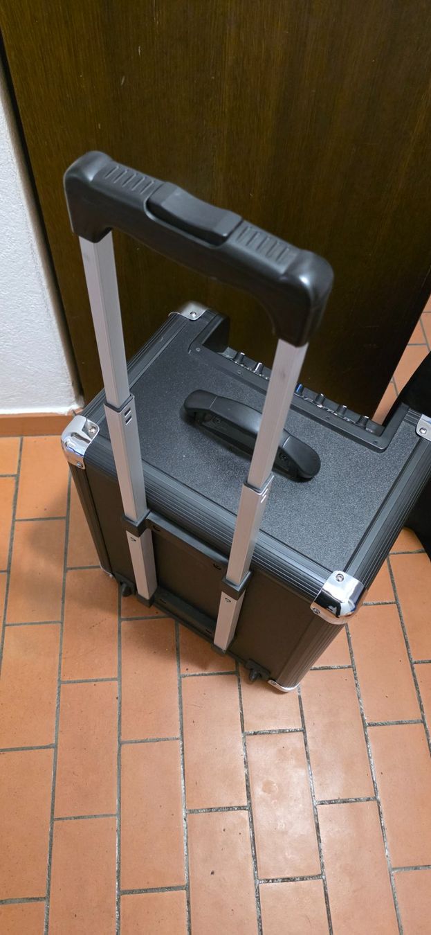 Lautsprecher: LD RJ10 Boom Box Lautsprecher Netz oder Akku – Gebraucht aus bern von Candres 2