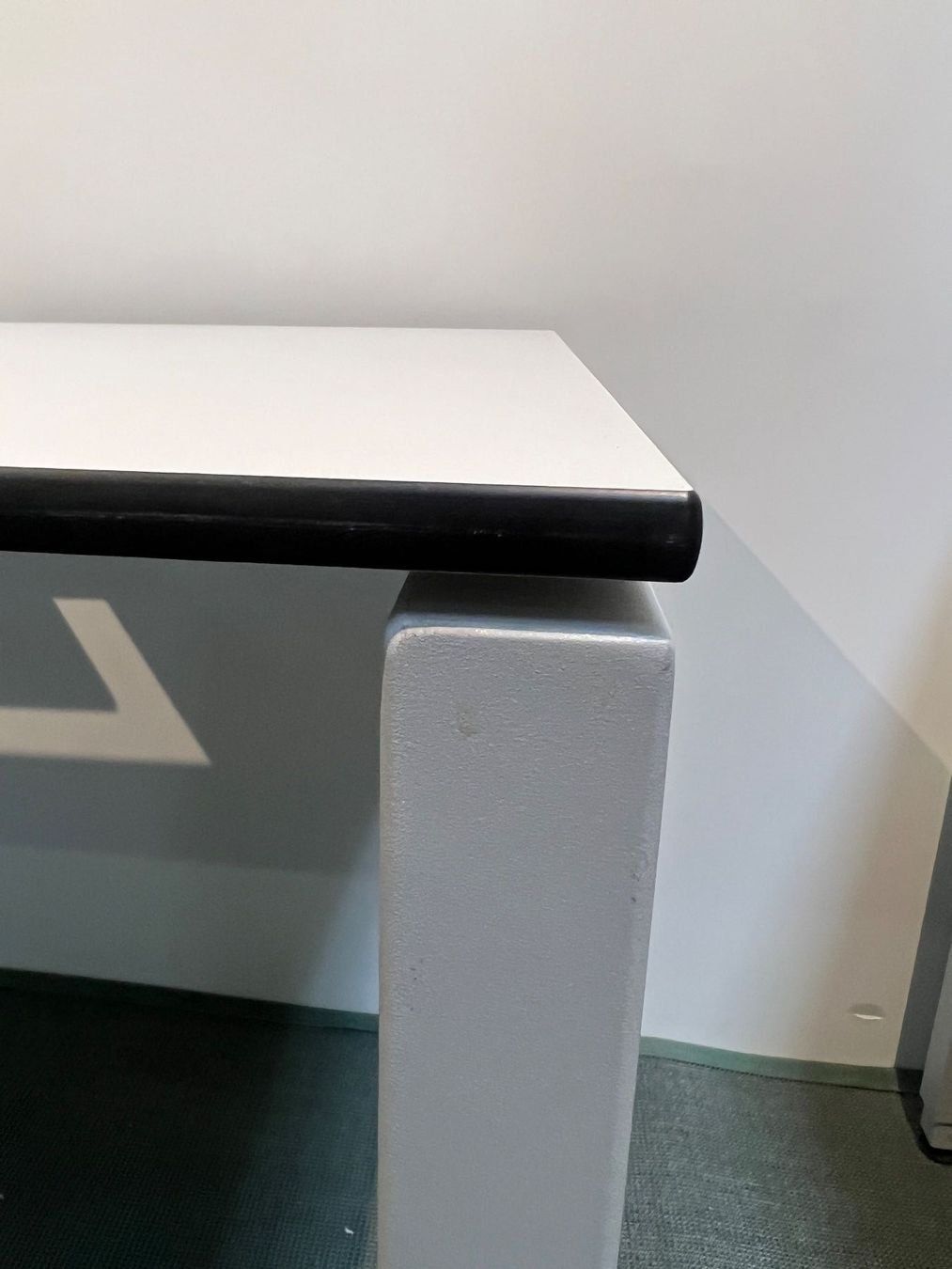 Lista Tables: 010 Posten 10x LISTA Office Tische – D'occasion à Wangen an der Aare par TBYN 6