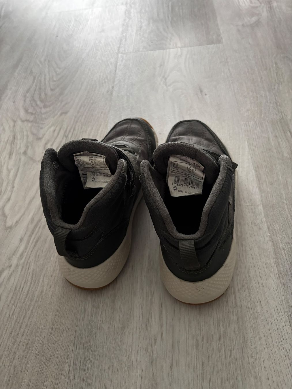 Scarpe per ragazzi: Kinder-Sneakers, Gr. 28 – Usato da Hochfelden venduto da rub_rnw5 2