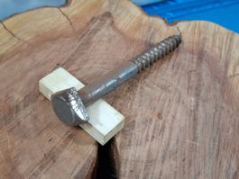 1 antike 4-Kant Holz Schraube, Ø 1.2cm x 12cm (LOT3504#NSH6)