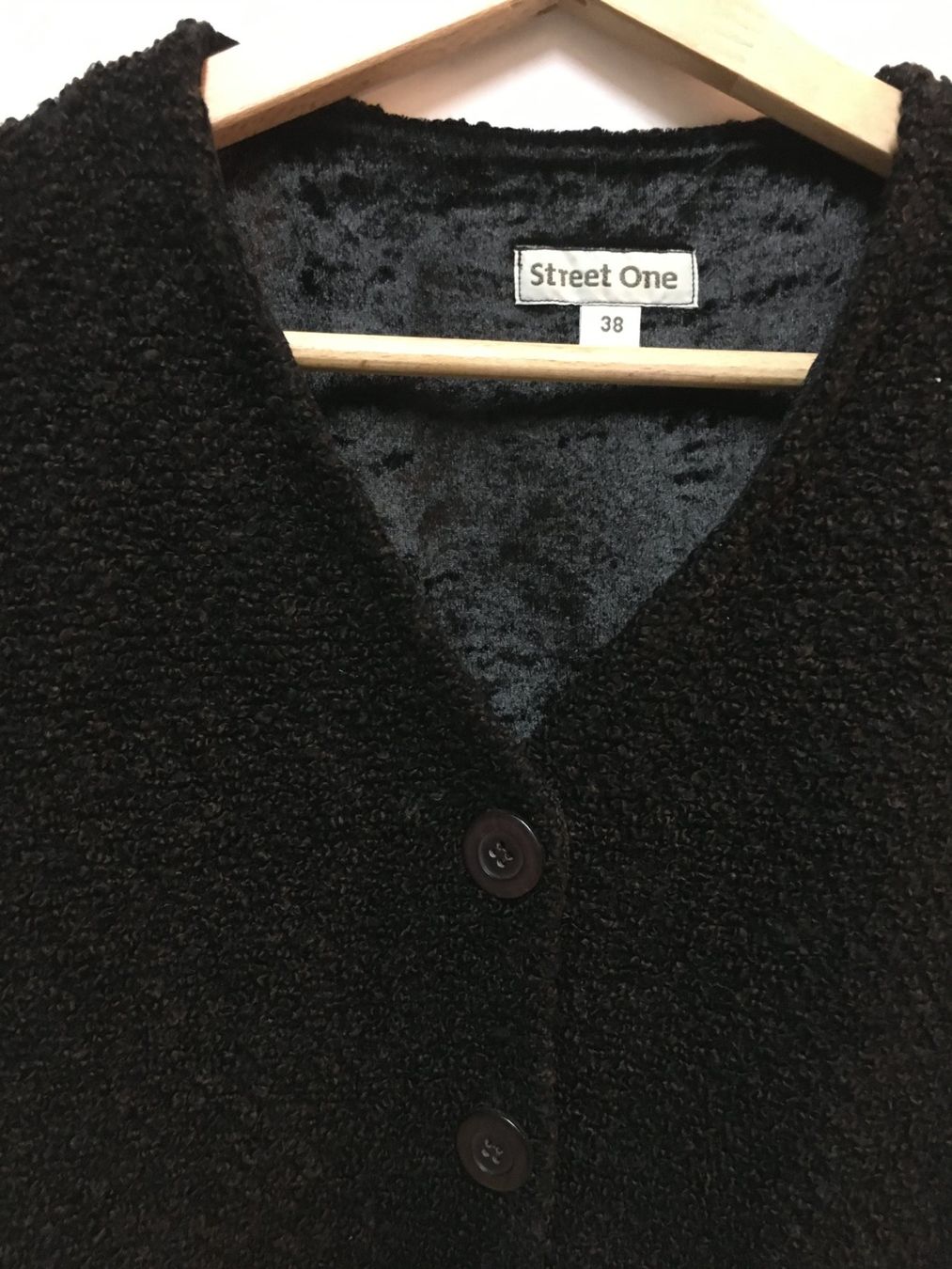 Maglioni & Felpe: STREET ONE Bouclé Jacke, schwarz, Gr. 38 – Usato da Arni AG venduto da Mimo007 2