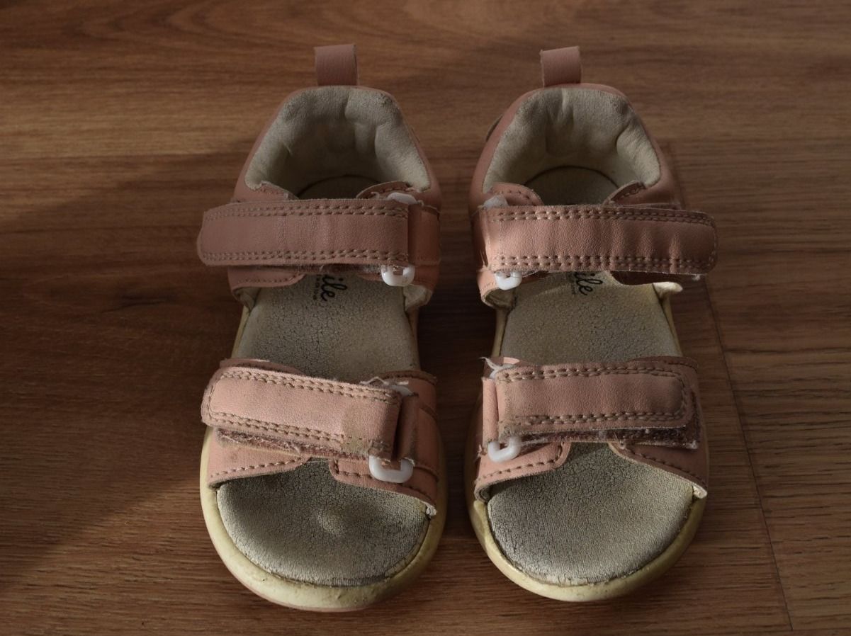 Schuhe für Mädchen: Sandalen rosa (Grösse 23) – Gebraucht aus Aeschi (SO) von clementinli 2