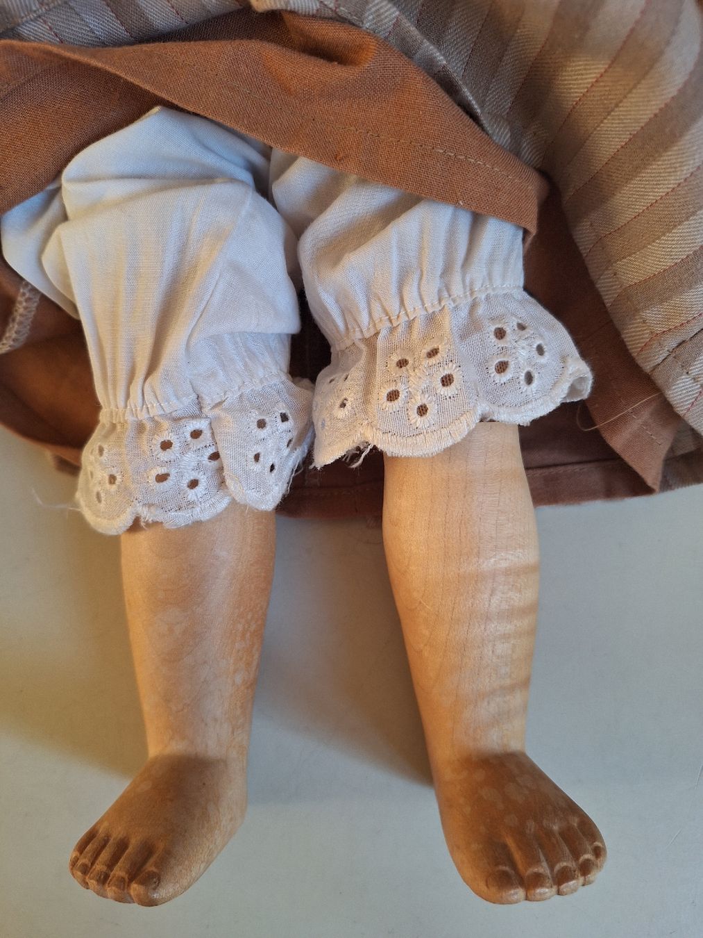 Bambole: Puppe aus Holz und Stoff – Usato da Worb venduto da Baaba 4