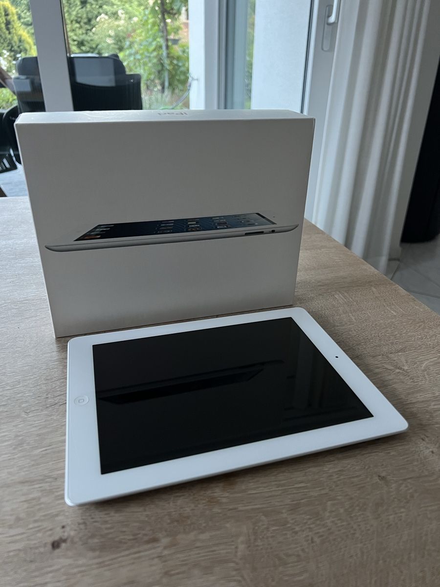 Apple Tablet PC: Apple iPad 4. Generation Wi-Fi 64 GB Weiss – Usato da Beromünster venduto da rin10 5