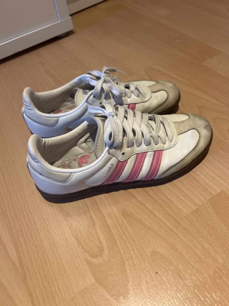 Adidas Scarpe da donna: Adidas Samba – Usato da Zürich venduto da pil_9sh9 2