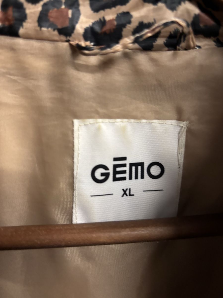Jacken: Veste Gemo imprimé léopard, Taille XL, parfaite saison – Gebraucht aus Sion von tchana77 2