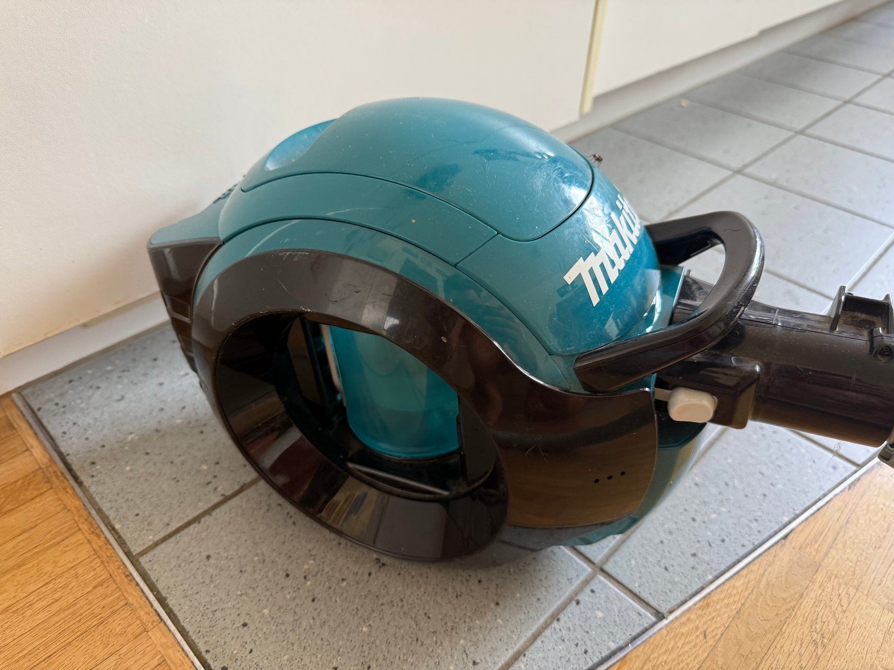 Aspirapolveri & Accessori: Makita Staubsauger DCL500 – Usato da Reinach BL venduto da Gmacie 1