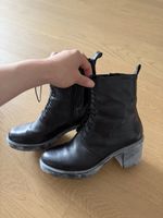 Black Leather Lace-up Heeled Boots - Perfect for Fall! 🍂