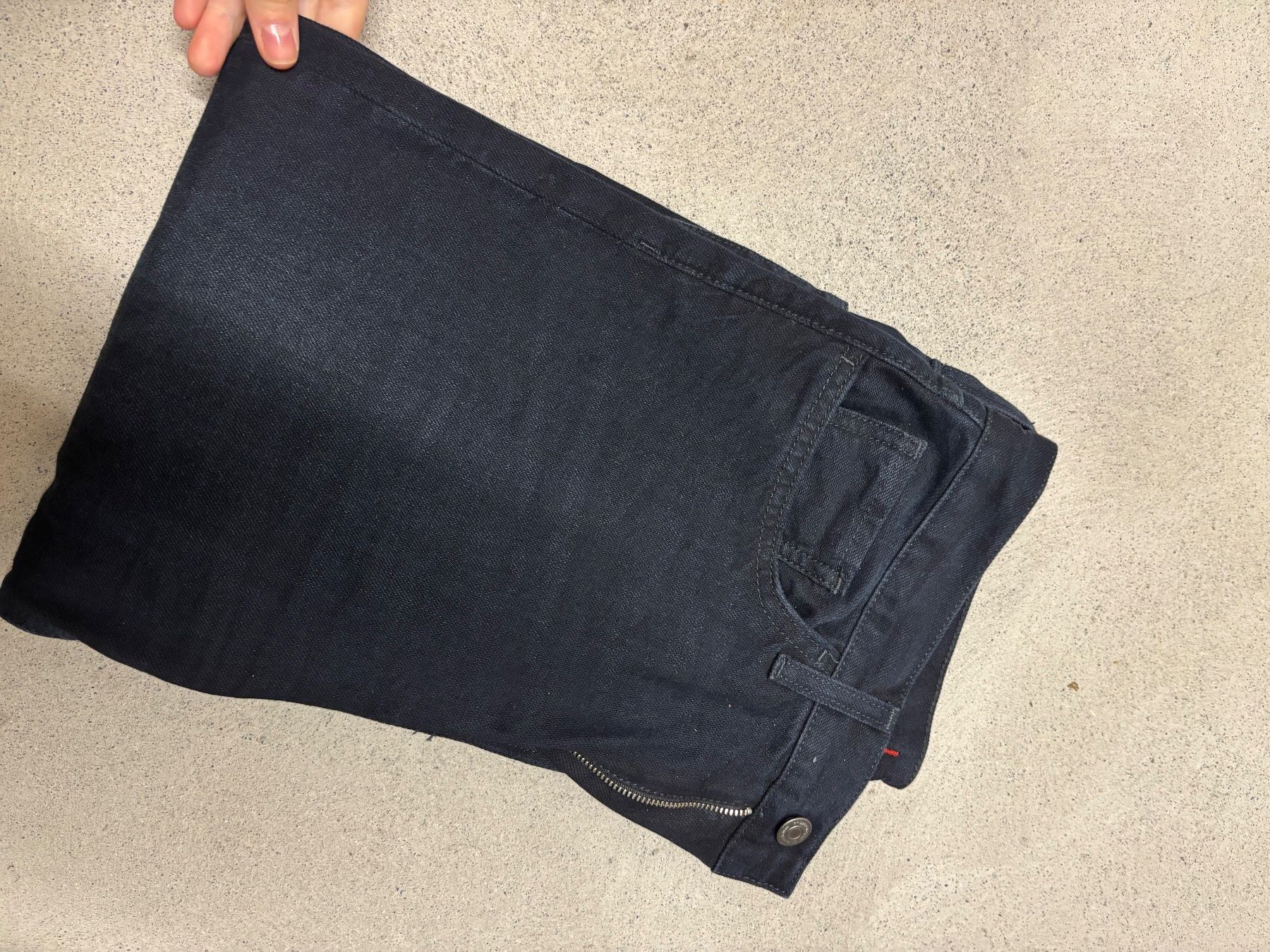 Zara Jeans: NEW - Zara High Jeans NP: 99.- – Nuovo (secondo la descrizione) da Horgen venduto da lme_8kj7 6