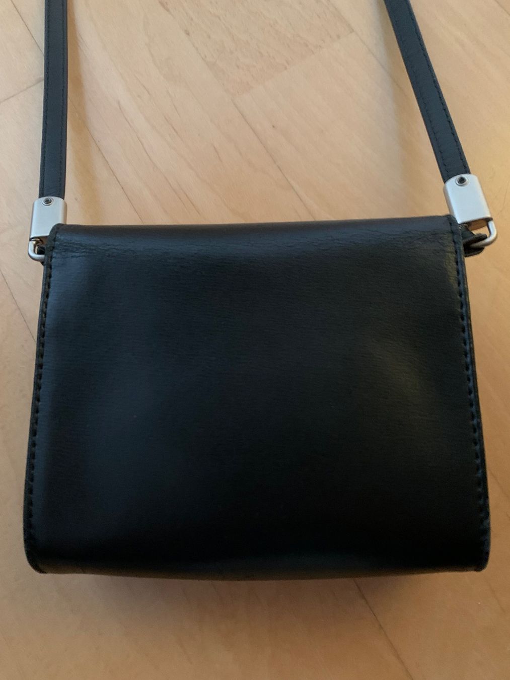 Mandarina Duck Borse da donna: Kleine Mandarina Duck Handtasche, – Usato da Basel venduto da Bonzito43 9