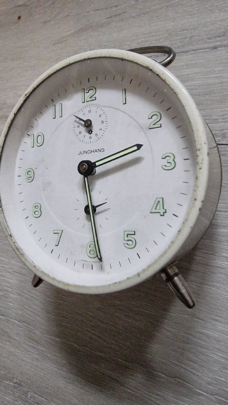 Junghans Sveglie: Antiker Junghans Wecker funktioniert. – Usato da Wigoltingen venduto da Zuckerfee84 5