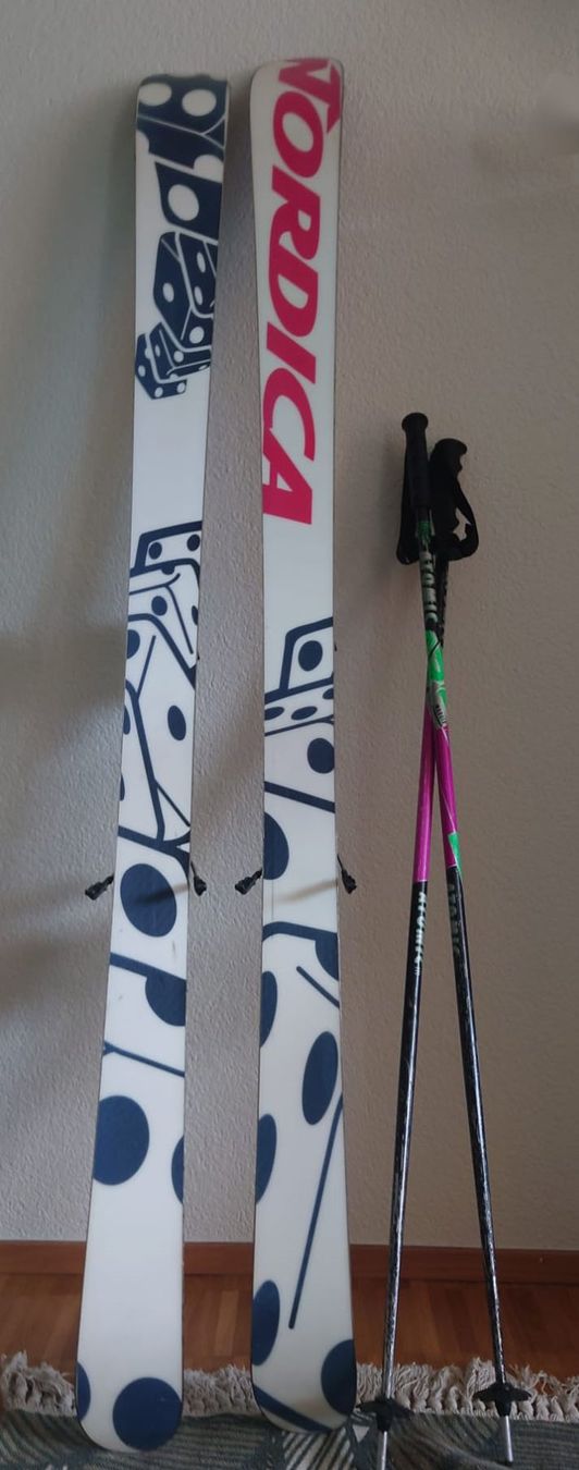 Sci: Nordica Ski mit Marker Bindung und Atomic Stöcken – Usato da Luzern venduto da Remo_D 1
