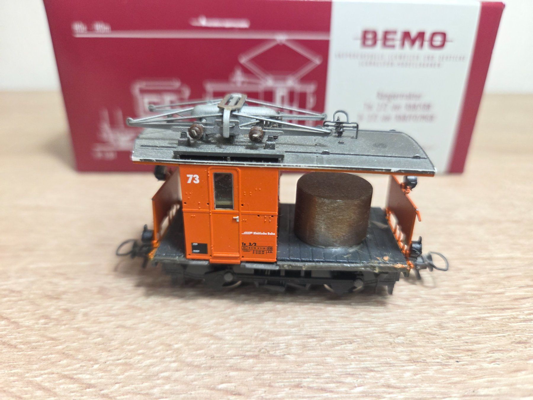 Bemo Modellini di ferrovie: Bemo 1270 133 Rangiertraktor Te 2/2 RhB H0m – Usato da St-Aubin-Sauges venduto da Lo_Go 1