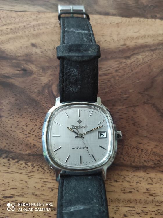 Montre Zodiac Automatique Homme - Vintage 1970 En Acier - Cadran Jaune - Mouvement Suisse