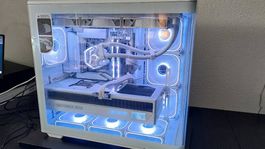 PC GAMER NEUF AORUS RTX 5090 32Go & Ryzen 9 9900X3D