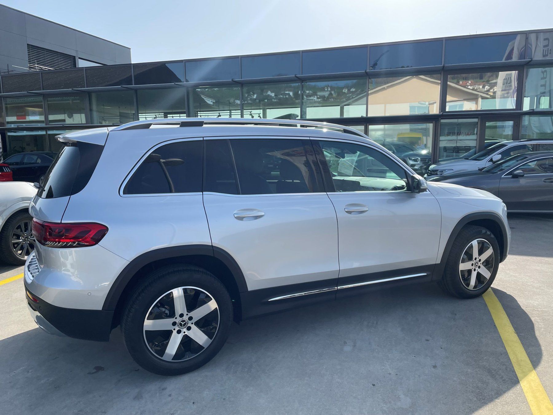 Mercedes-Benz Automobili: Mercedes Benz GLB 200 Progressive – Usato da Stallikon venduto da ulv_k7jj 2