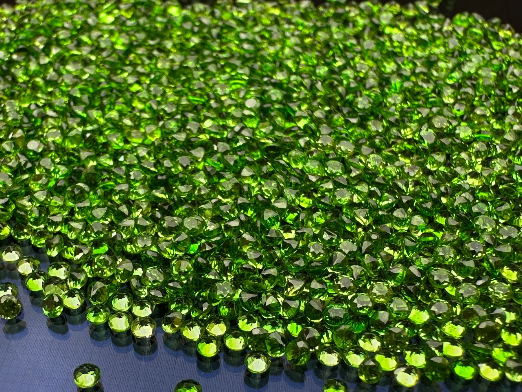 Pietre preziose: 50 St fein brillantgeschliffene Turmalin -Pointer 1,5 mm – Nuovo (secondo la descrizione) da Langenthal venduto da Seelenfreunde 5