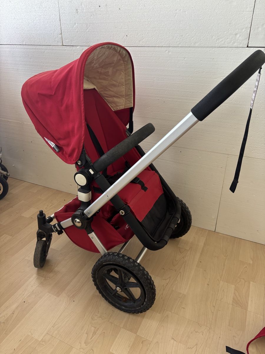 Bugaboo Carrozzine: Kinderwagen Bugaboo Frog – Usato da Zürich venduto da Gin_gg9p