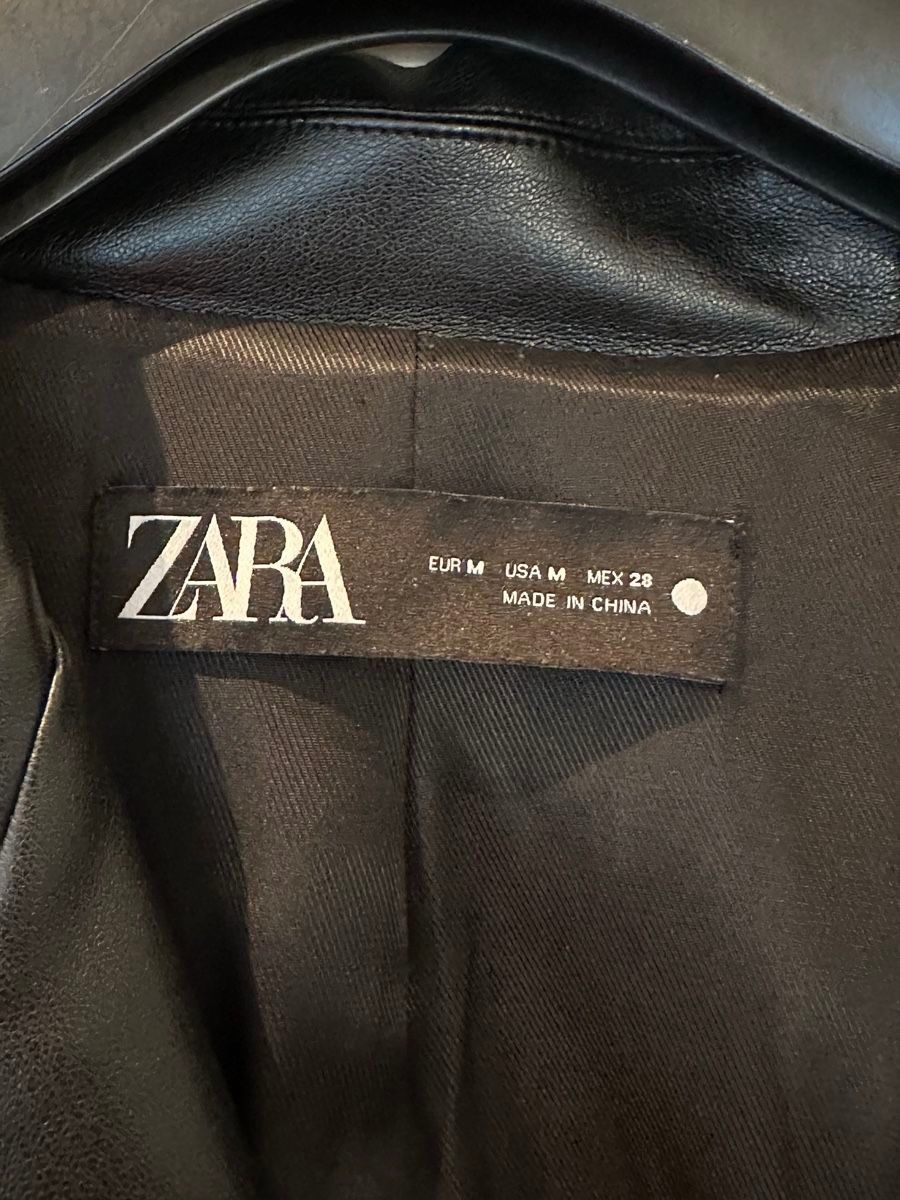 Zara Giacche: Zara Blazer Kunstleder Gr. M – Usato da Aarau venduto da Obdulia 1