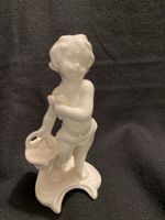 Goebel Porzellan Figur, Putte mit Blumenkorb, Top!