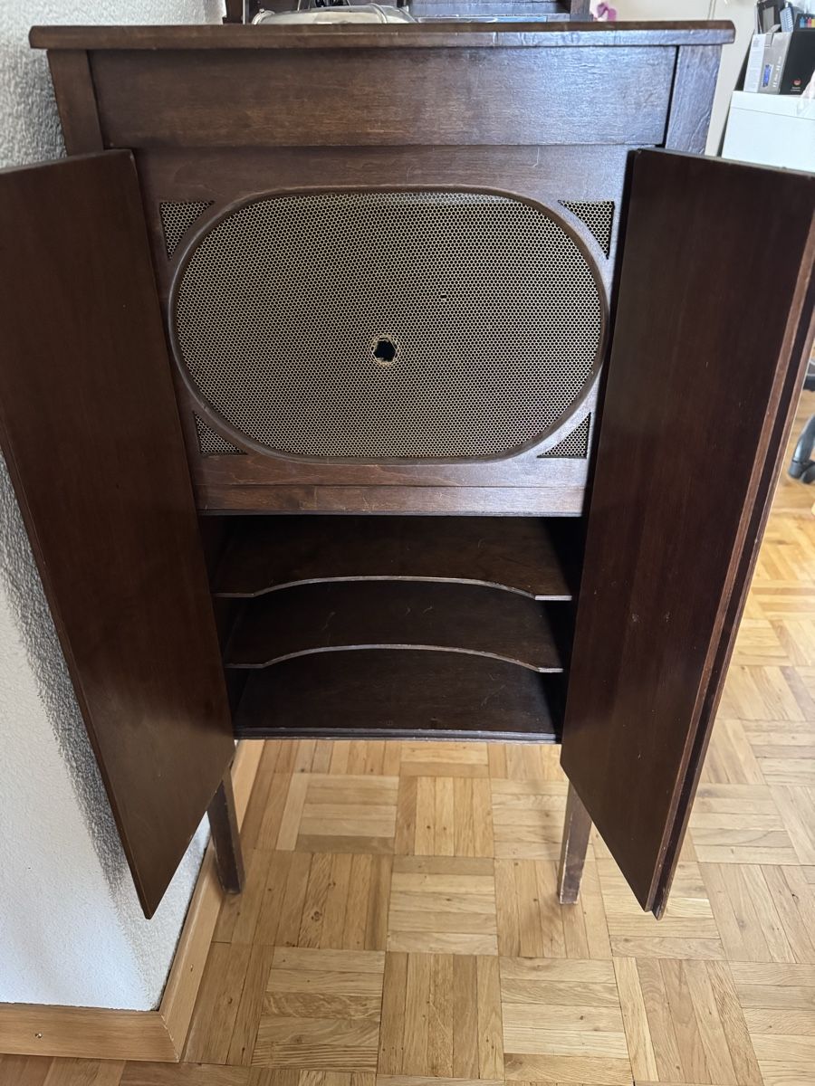 Thorens Giradischi: Gramophone tourne disc  – Usato da Lausanne venduto da Mouette07 2