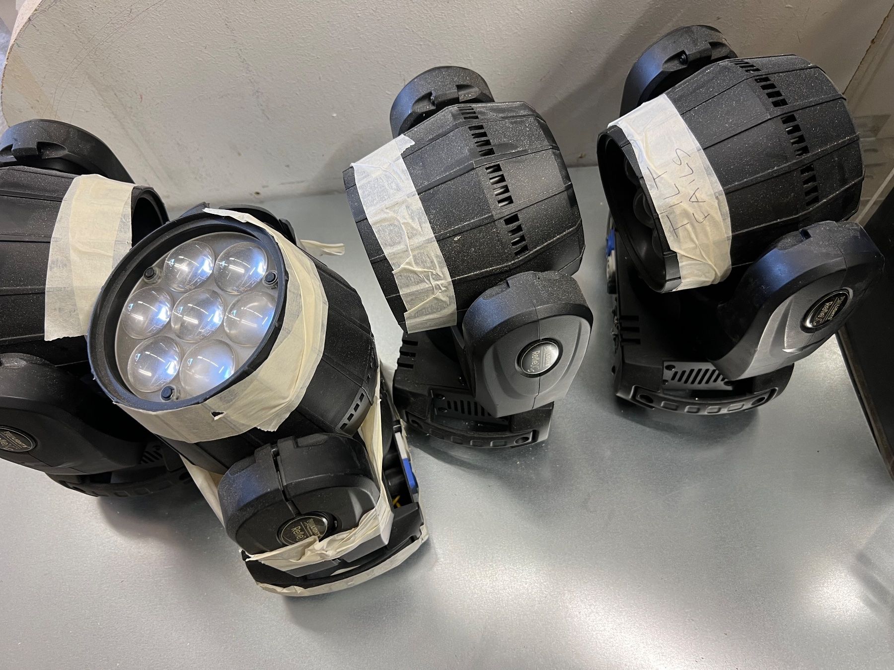 Lampen: Lot de 6 projecteurs motorisés ProLights Reflex – Éclairage – Gebraucht aus Lausanne von tho_98dx 2