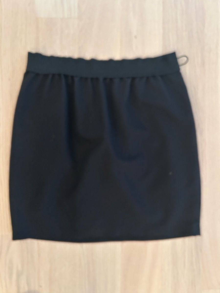 Röcke: Jupe noire causal avec ceinture - taille S / 36 – Gebraucht aus Mont-sur-Lausanne von Vinou6021 3