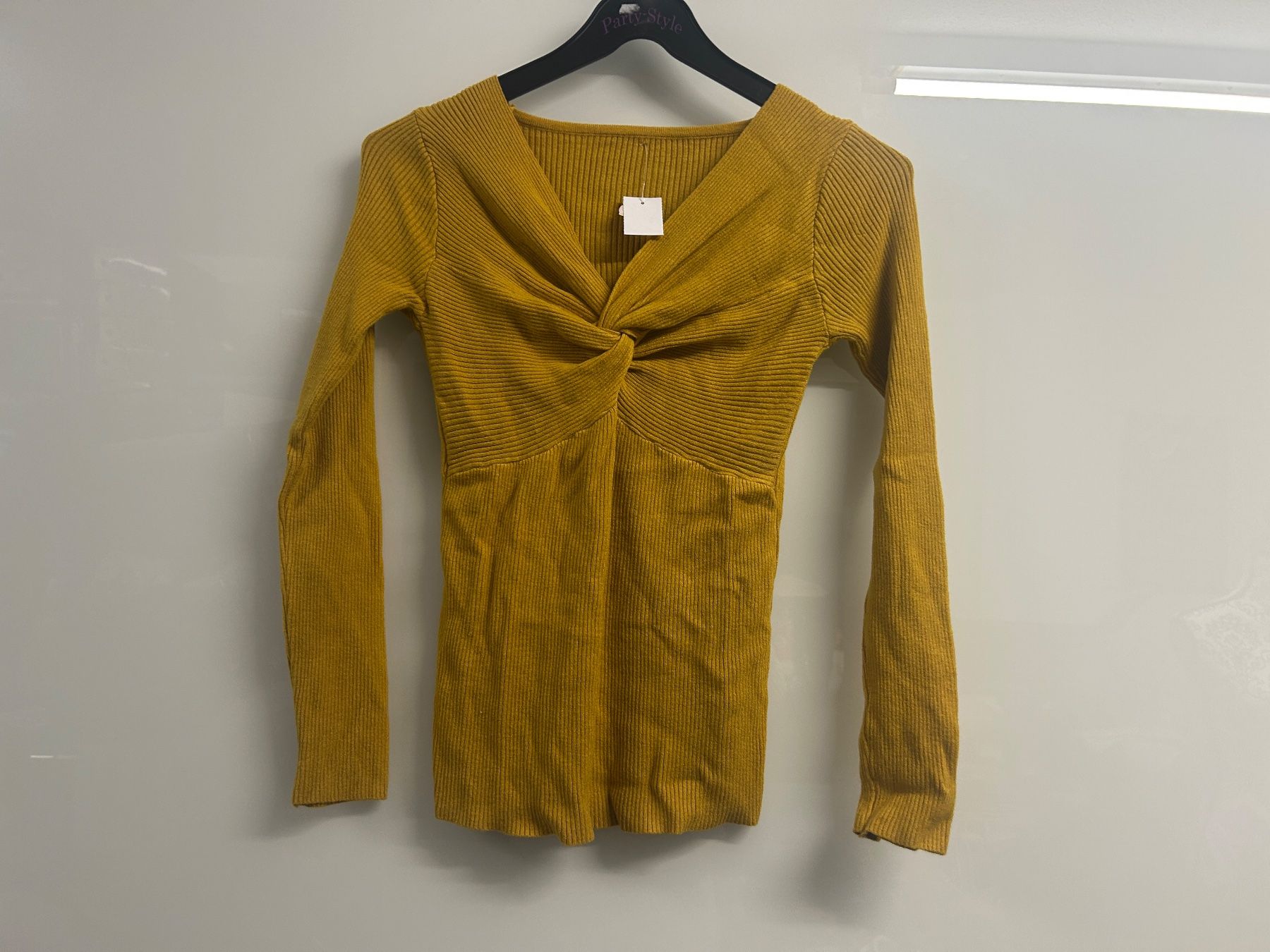 Maglioni & Felpe: Pullover Figurbetont Senffarbe One Size Neu – Nuovo e nell'imballaggio originale da Regensdorf venduto da Spyke55 1