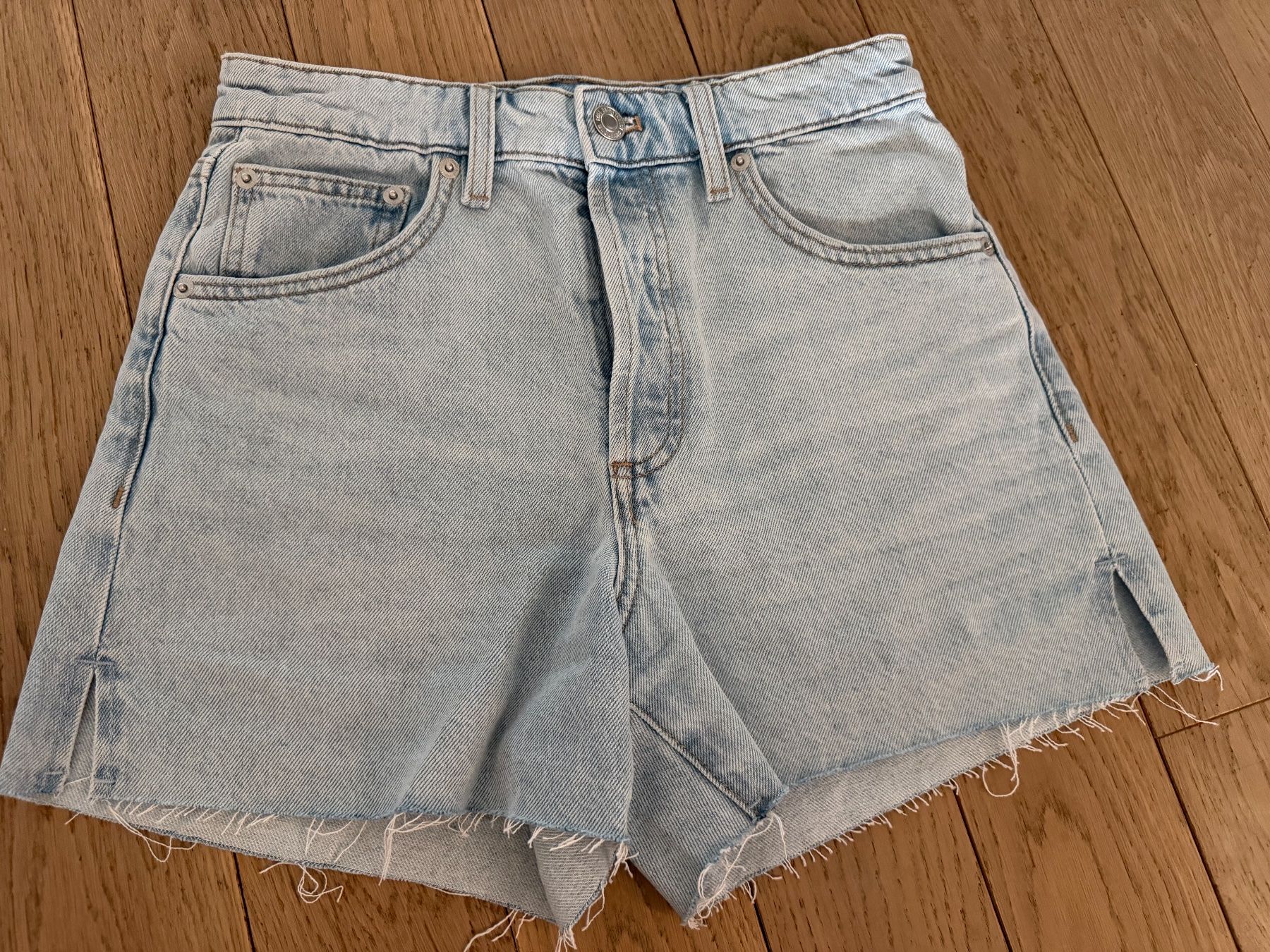 Lotti di vestiti: 3-teiliges Kleiderpaket Gr. 34/S – Nuovo (secondo la descrizione) da Wiesendangen venduto da gefion99 1