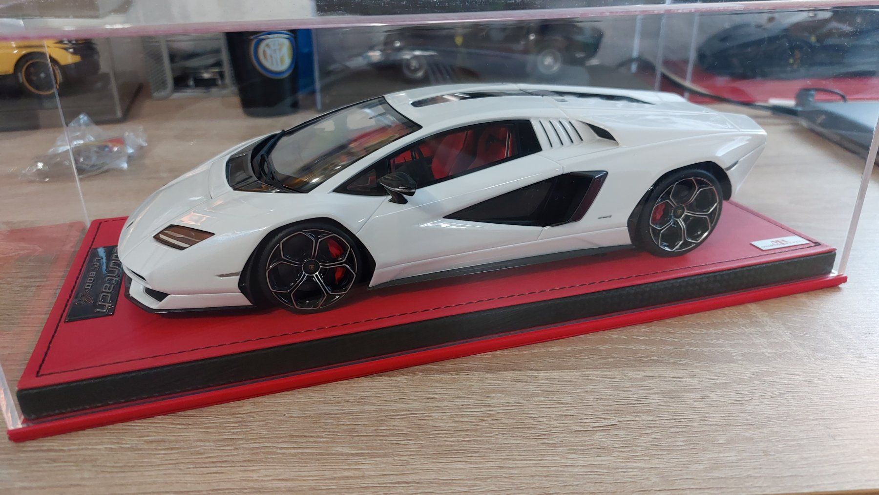 Lamborghini Modellini d'auto: Lamborghini Countach LPI 800-4 – Nuovo (secondo la descrizione) da Bellikon venduto da Kekko11