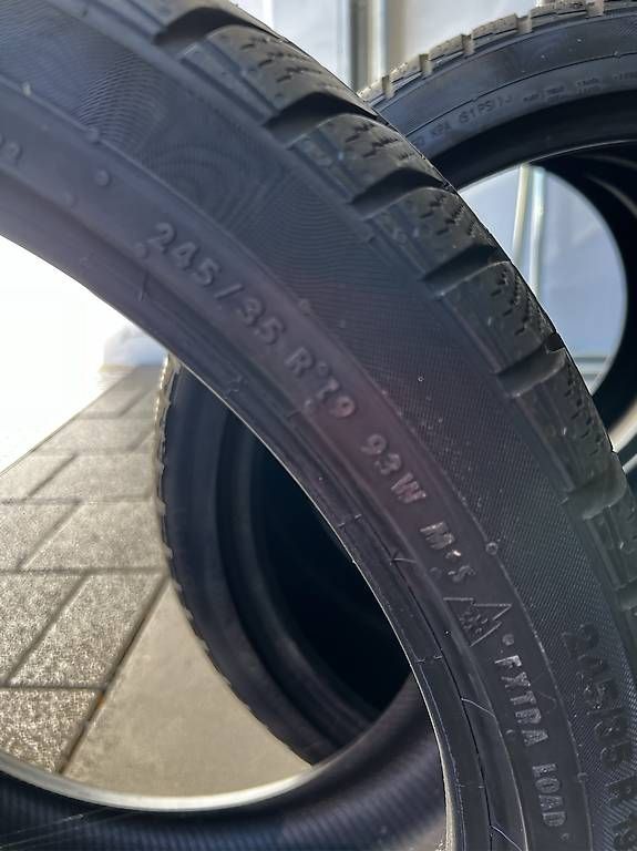 Pneumatici & Ruote complete: 245/35 R19 Winterreifen – Usato da Sursee venduto da gas_8n5t 1