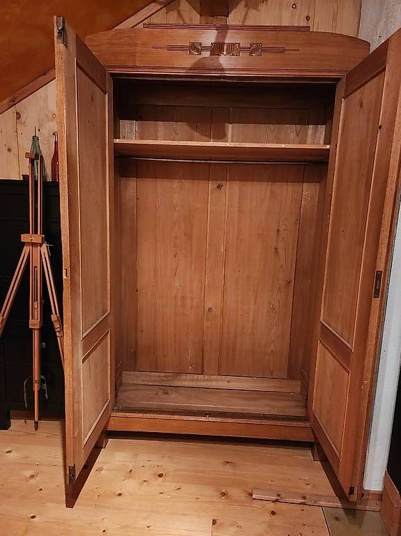 Divani: Zwei Sofas und ein Schrank gratis abzugeben  – Usato da Wallisellen venduto da moniblum99 3